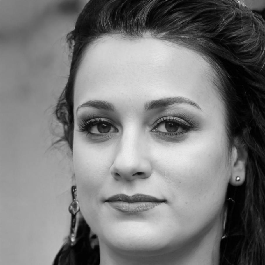 Portrait d'Amélie Fontaine, coach en finances personnelles